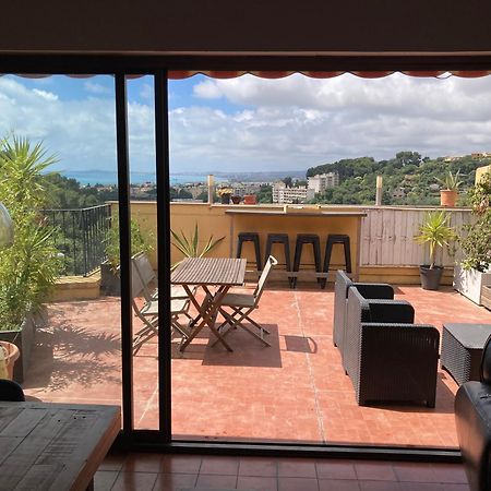 T2 Traversant Avec Une Grande Terrasse Et Piscine Cagnes-sur-Mer Exterior photo